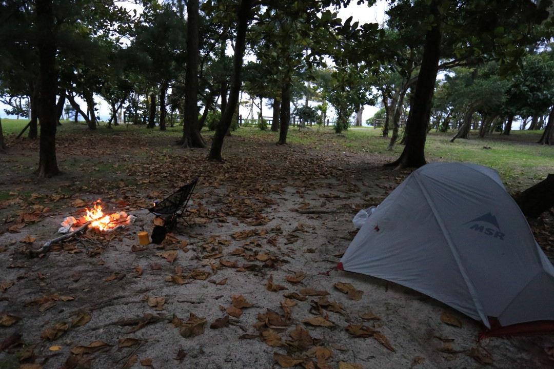 青少年旅行村キャンプ場のキャンプサイトでは直火可能
