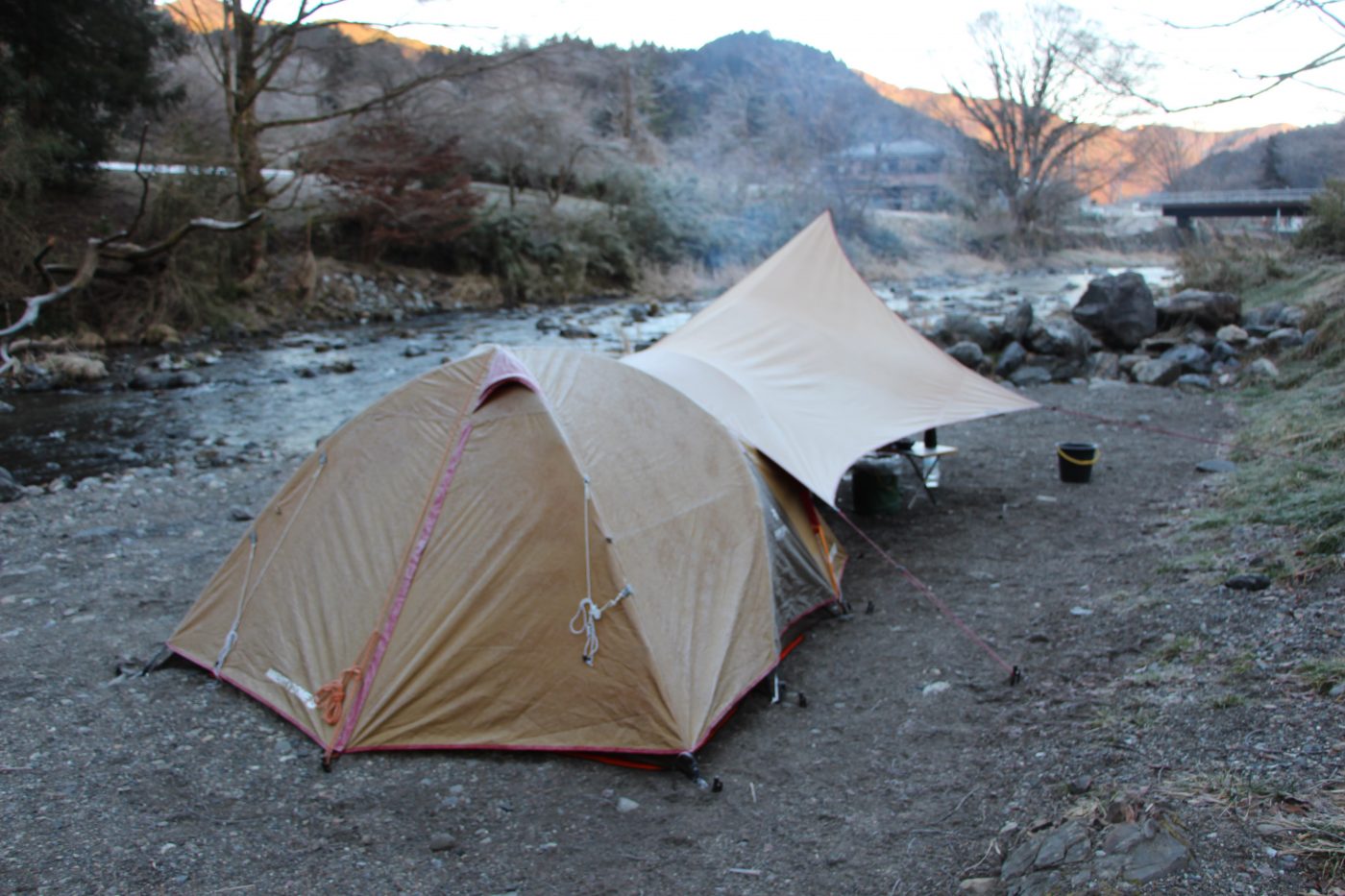 注意 ホットカーペットと3シーズン用シュラフだけでは冬の高山は寒い 対策はどうする キャンプ初心者向け総合情報ブログ Hyper Camp Creators
